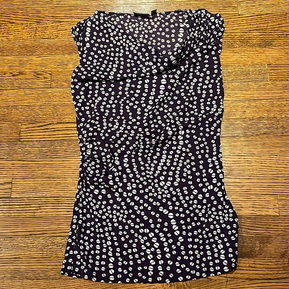 Mexx purple with white coffee bean patterned, fitted short sleeve top